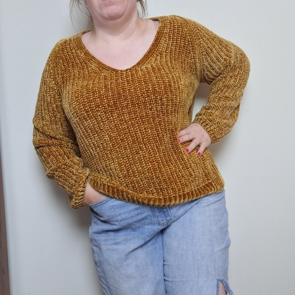 A New Day Gold Chunky Knit Chenille V Neck Sweater Size Medium
